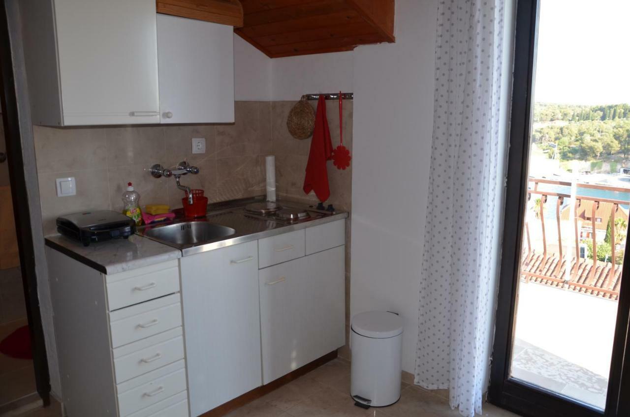 Luana Apartment Milna  Zewnętrze zdjęcie