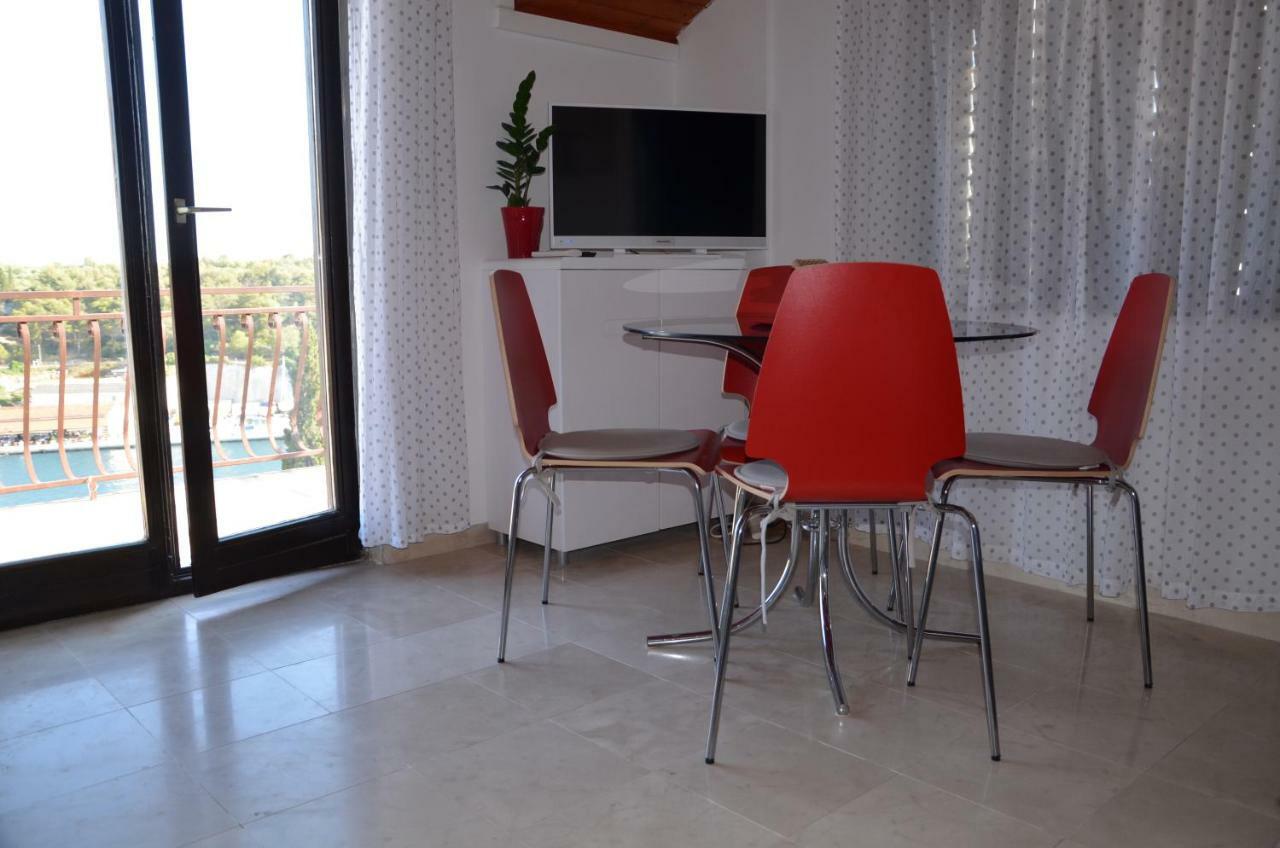 Luana Apartment Milna  Zewnętrze zdjęcie